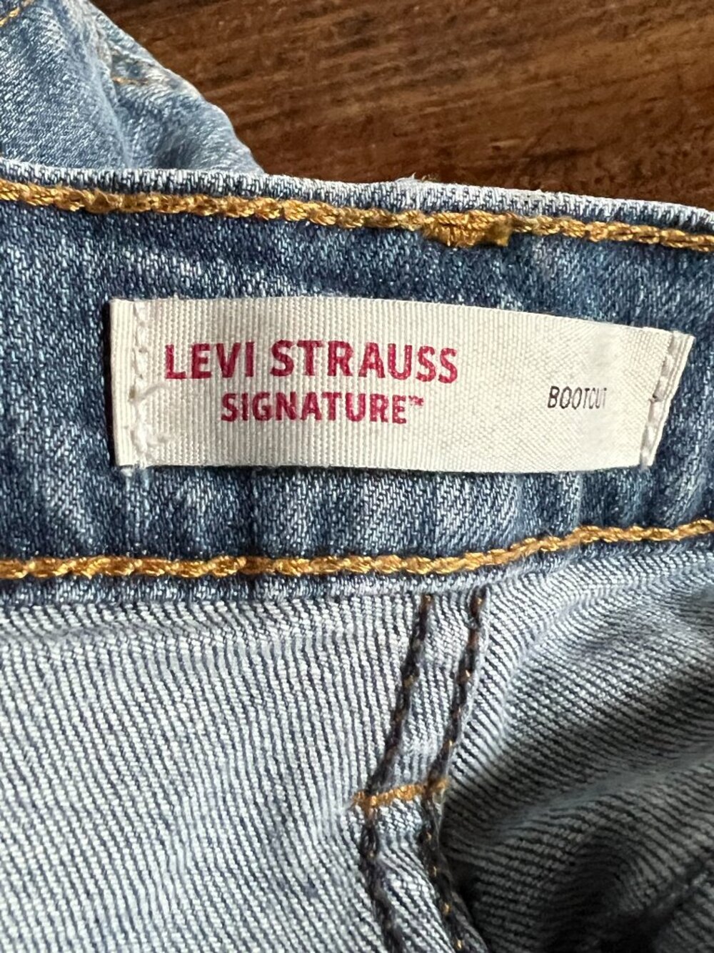 Signature by Levi’s Strauss Bootcut - Picture 6 of 8
